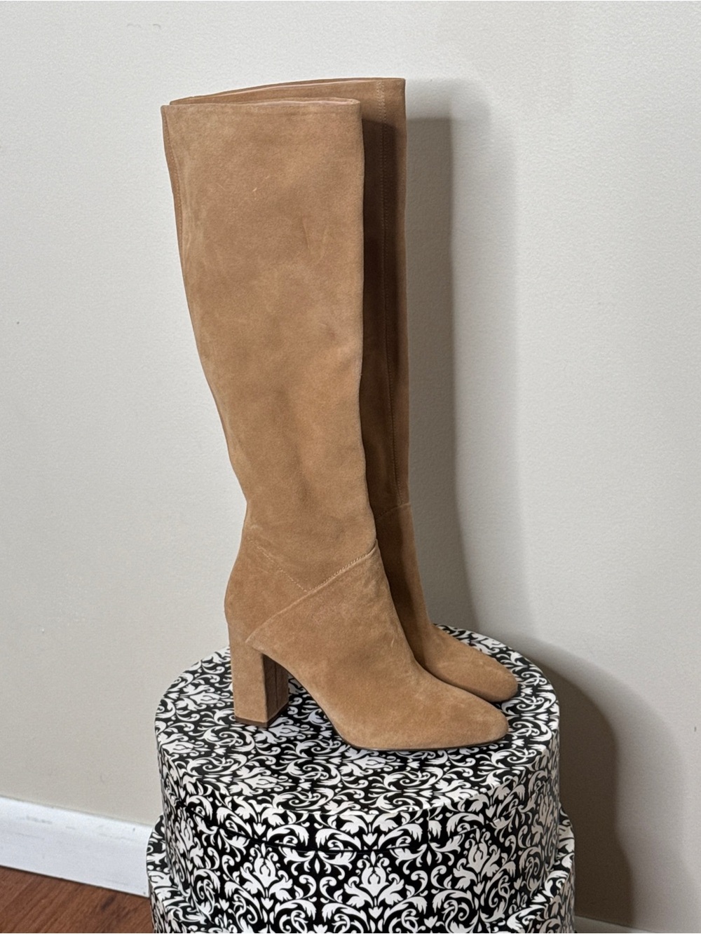 Banana Republic Tan Block Heeled Boots Suede Size 6
